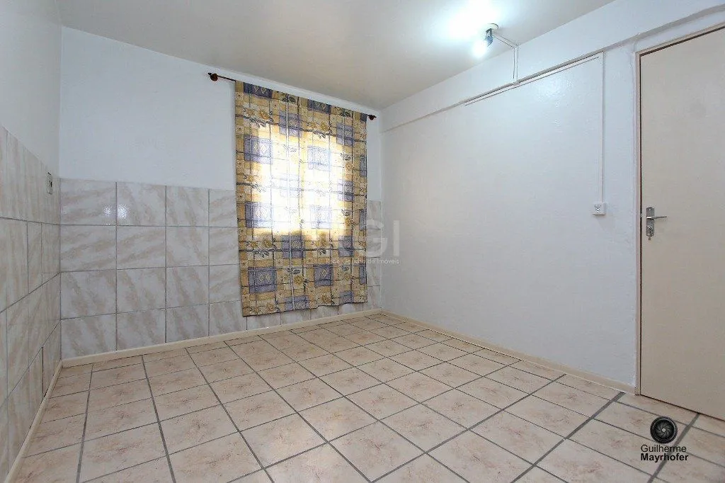 Imagem Casa para Venda - 233m², 4 dormitórios, 5 vagas - Nonoai