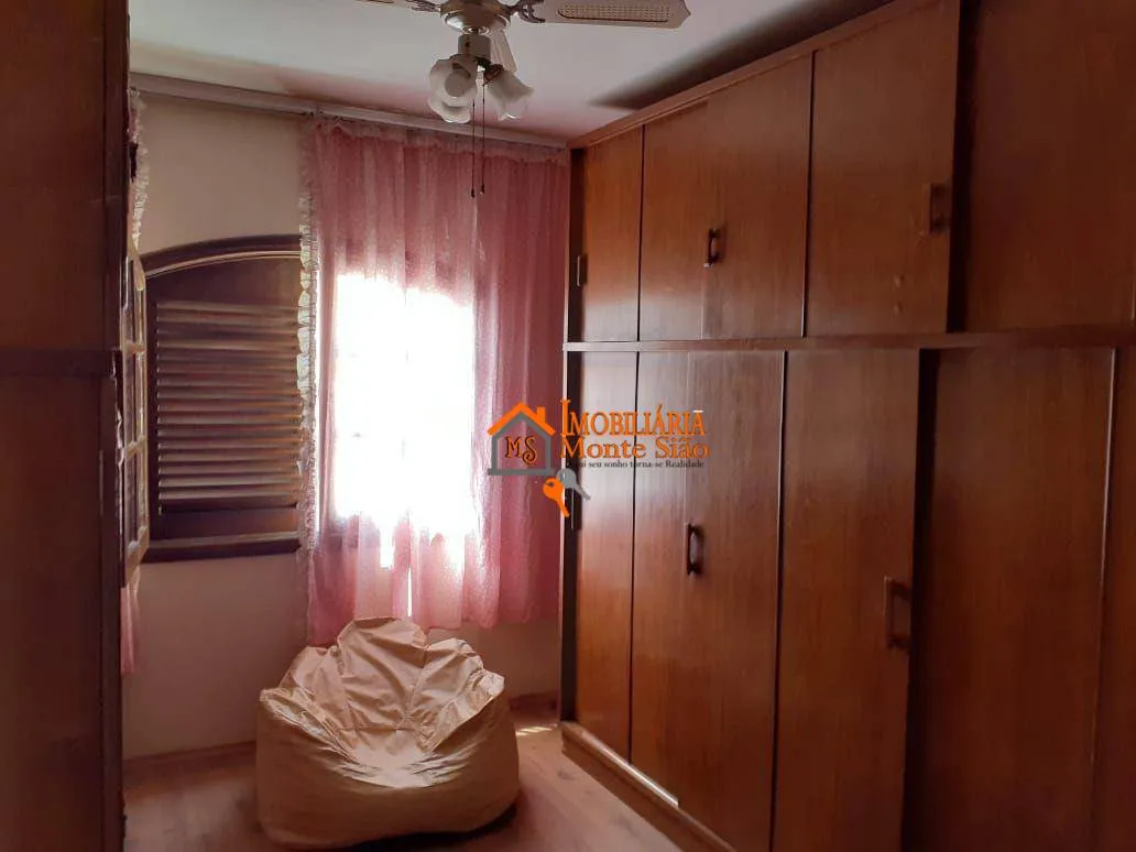Imagem Casa com 3 dormitórios à venda, 398 m² por R$ 1.500.000,00 - Vila Galvão - Guarulhos/SP