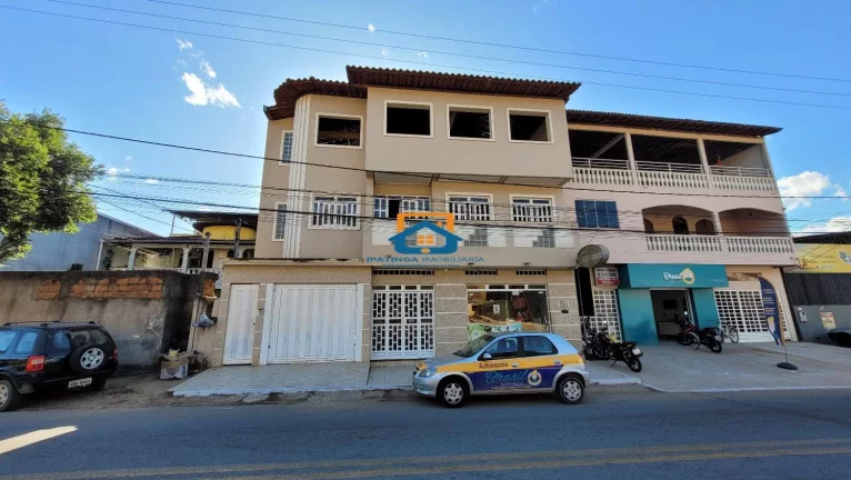 Foto do imóvel Casa grande com pontos de Comércio a venda em Santana do Paraíso. em Avenida Minas Gerais