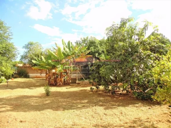 Imagem Chácara com muito verde dentro de condomínio Residencial