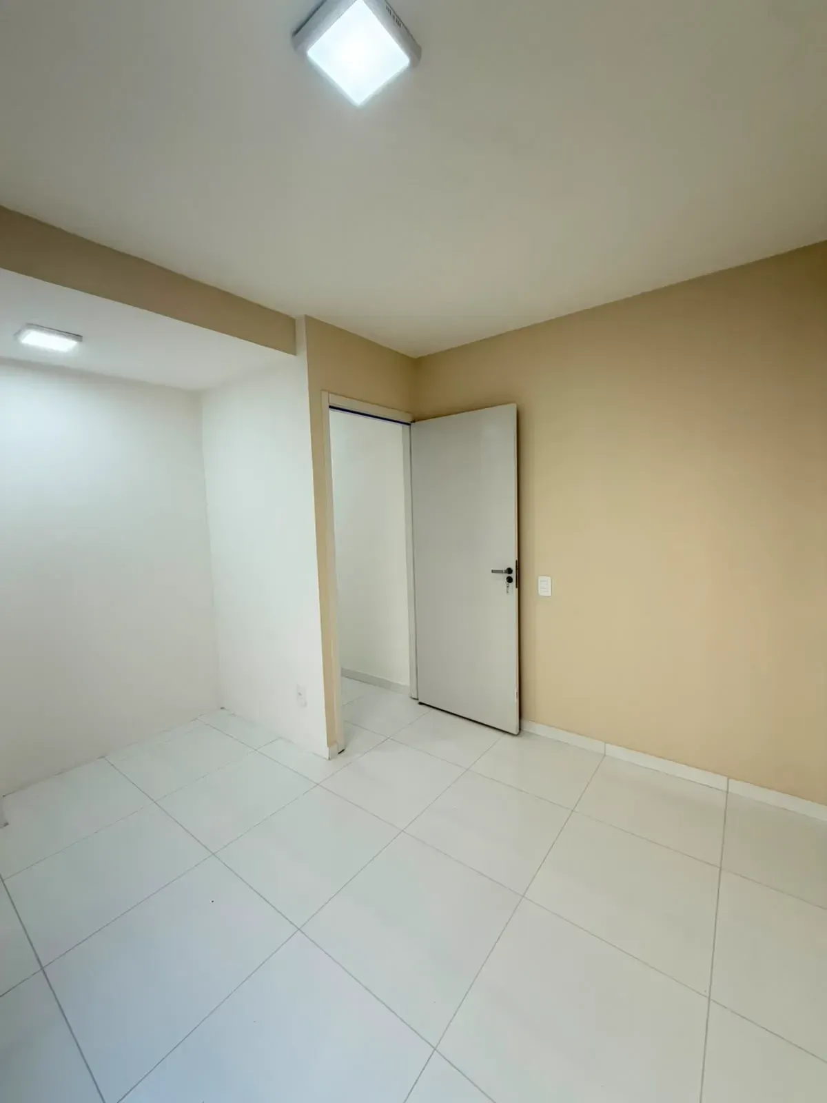 Imagem Apartamento com 2 Quartos para Alugar, 40 m² em Narandiba - Salvador