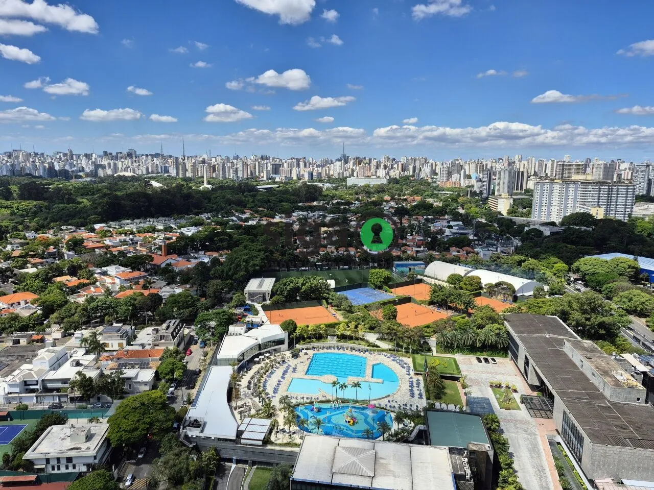 Imagem Apartamento a venda com 3 quartos em MOEMA / Ibirapuera - São Paulo