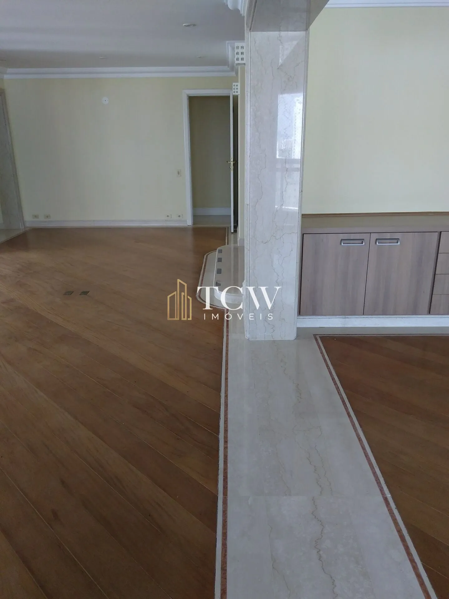 Imagem Apartamento Padrão com 4 dorm no Paraíso