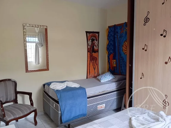 Imagem Excelente Casa 3 Dormitórios/Suíte c/ Piscina + Loft nos Ingleses
