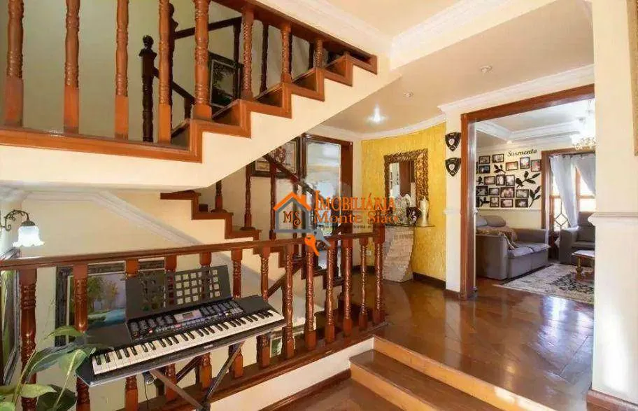 Imagem Sobrado com 3 dormitórios, 425 m² - venda por R$ 2.000.000,00 ou aluguel por R$ 11.500,00/mês - Jardim Maia - Guarulhos/SP