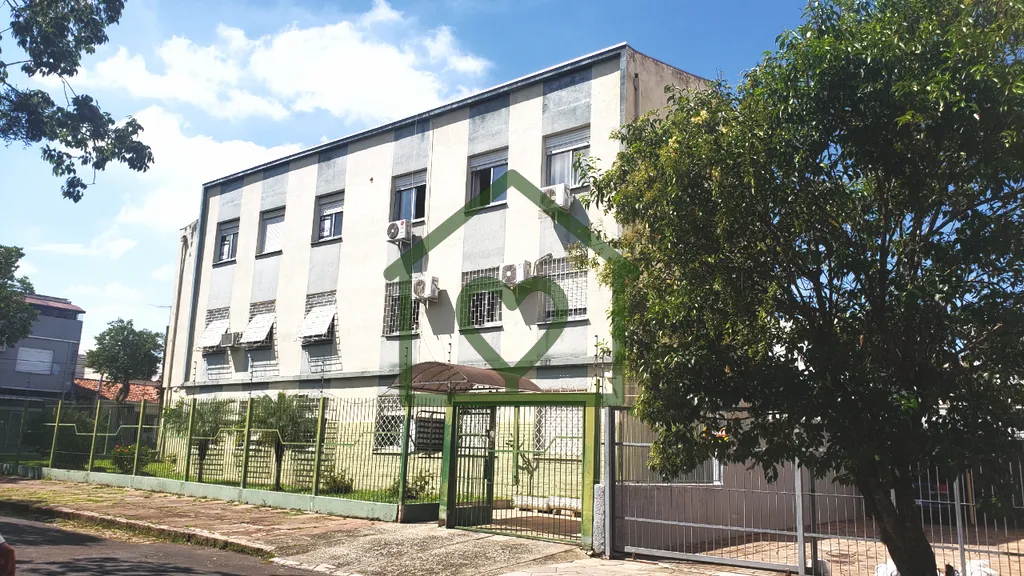 Imagem Apartamento no bairro São Sebastião, amplo, iluminado e muito bem localizado. Situado no térreo, ...