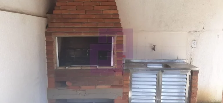 Imagem Casa bem localizada.Enseada!
