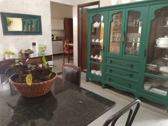 Imagem Venda, ótima casa com 4 dormitórios sendo 1 suíte, jd. Estoril