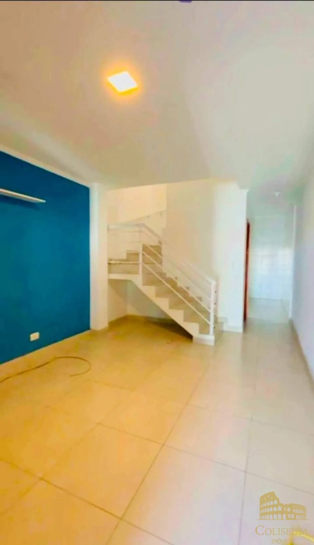 Foto do imóvel OPORTUNIDADE - Sobrado 2 dorm c/ sacada, 2 Vgas - Jd Samambaia