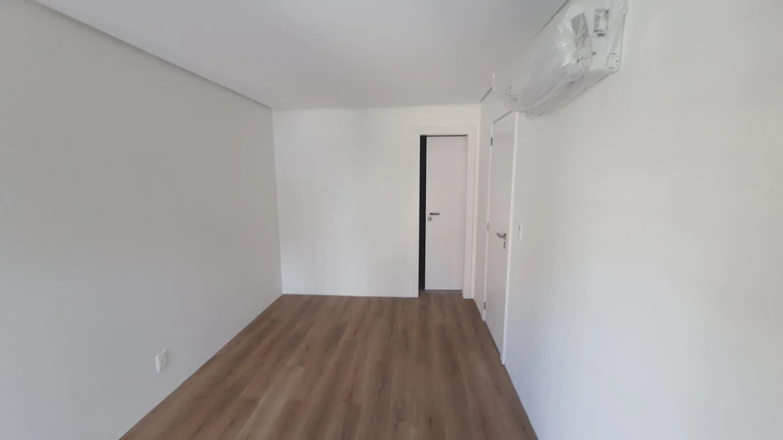 Imagem NOVO!!! Apartamento à venda no Tribeca Residences, à Venda, 1 dorm. suite, vaga de garagem coberta, com ar condicionado instalado. NOVO !!!