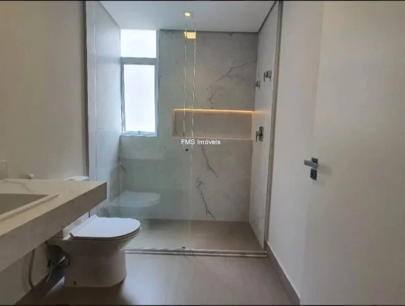 Imagem Apartamento de Luxo na Bela Vista: 3 Quartos, 3 Suítes, 5 Salas, 5 Banheiros, 2 Vagas e 360m² de Pura Elegância em SP.
