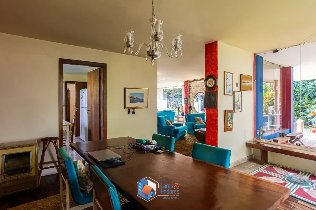 Imagem Casa para venda em Jardim Leonor com 4 quartos, 277m²