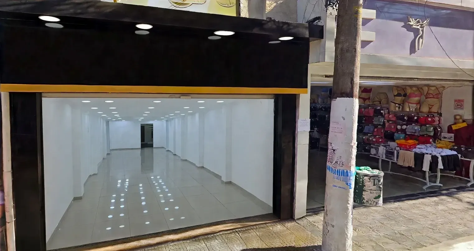 Foto do imóvel Ponto Comercial para Alugar, 180 m² em Rua Manuel Borba, 141-A - Santo Amaro, São Paulo - SP