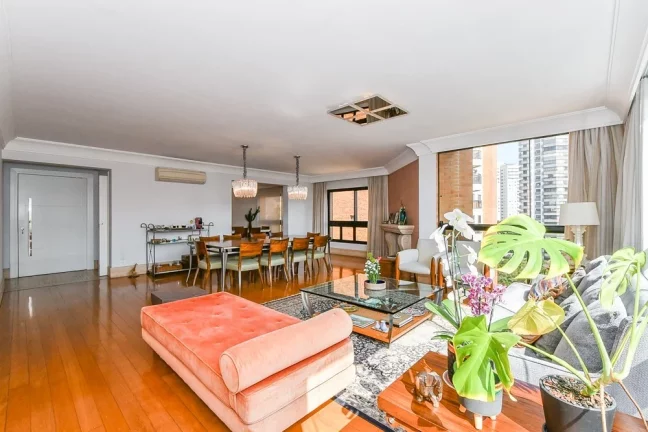 Imagem Apartamento à venda em São Paulo, Vila Suzana, com 3 quartos, 247m2
