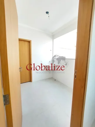Imagem Bela Casa Alta Duplex em Santos no bairro Campo Grande com 3 dormitórios, churrasqueira e piscina por R$ 1.250.000,00