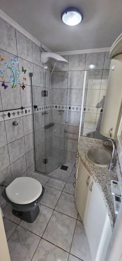 Imagem APARTAMENTO A VENDA NA AVENIDA ATLÂNTICA NA REGIÃO CENTRAL COM SACADA PANORÂMICA