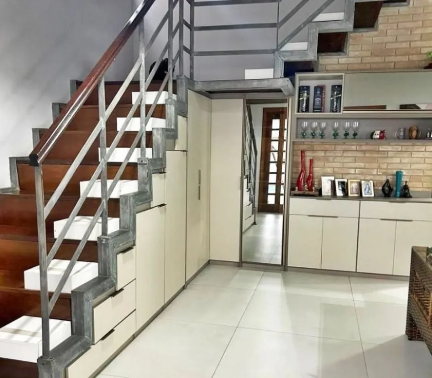 Imagem CASA COM 280,00 m² - CANTO DO FORTE - PRAIA GRANDE SP