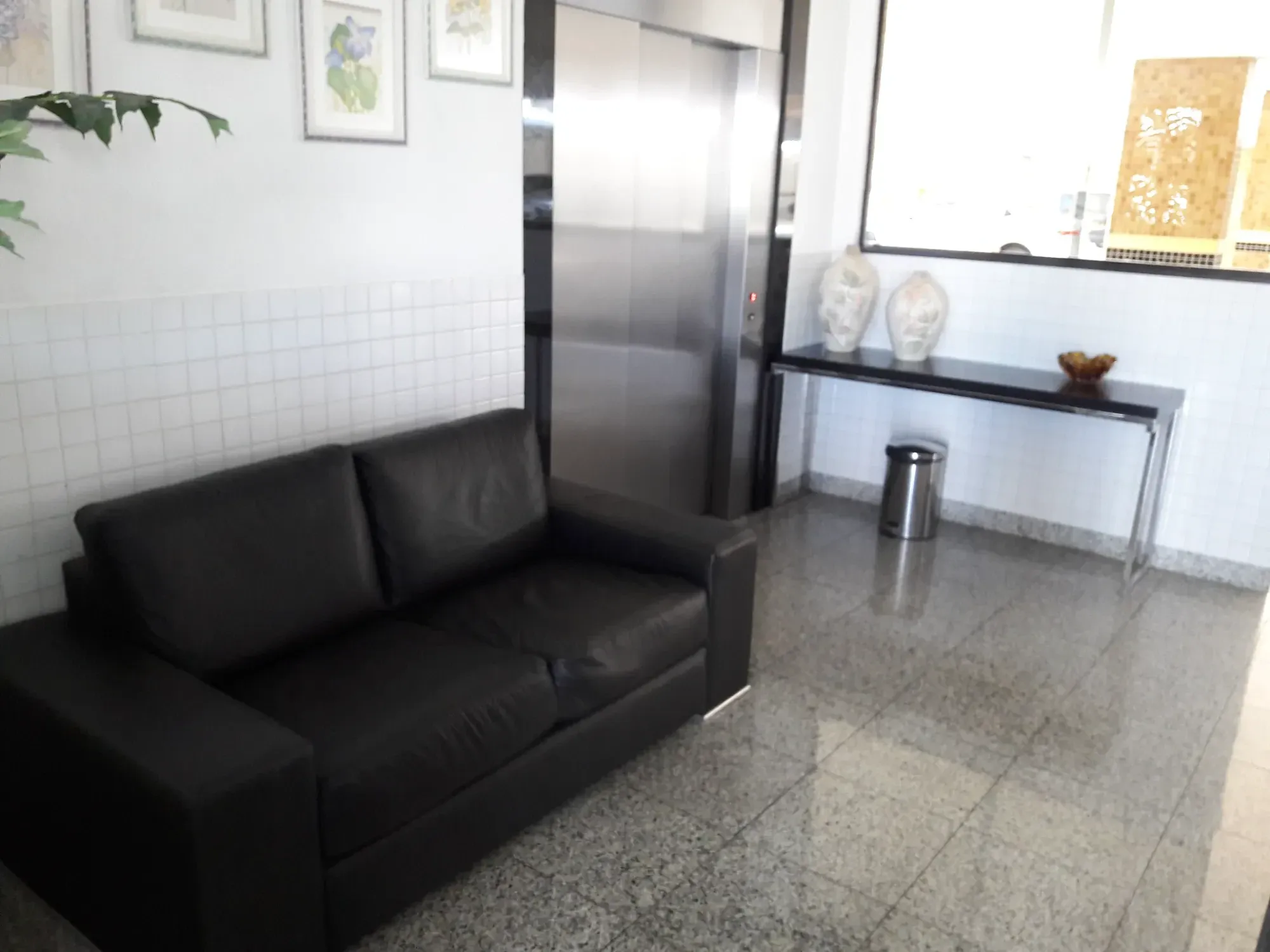 Imagem Apartamento com 2 Quartos à Venda, 74 m² em Catolé - Campina Grande