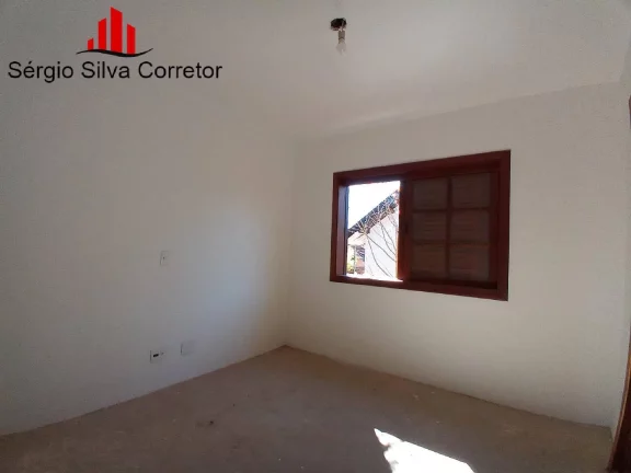Imagem Casa a venda com 03 Dormitórios em Condomínio Fechado por 950.000,00.