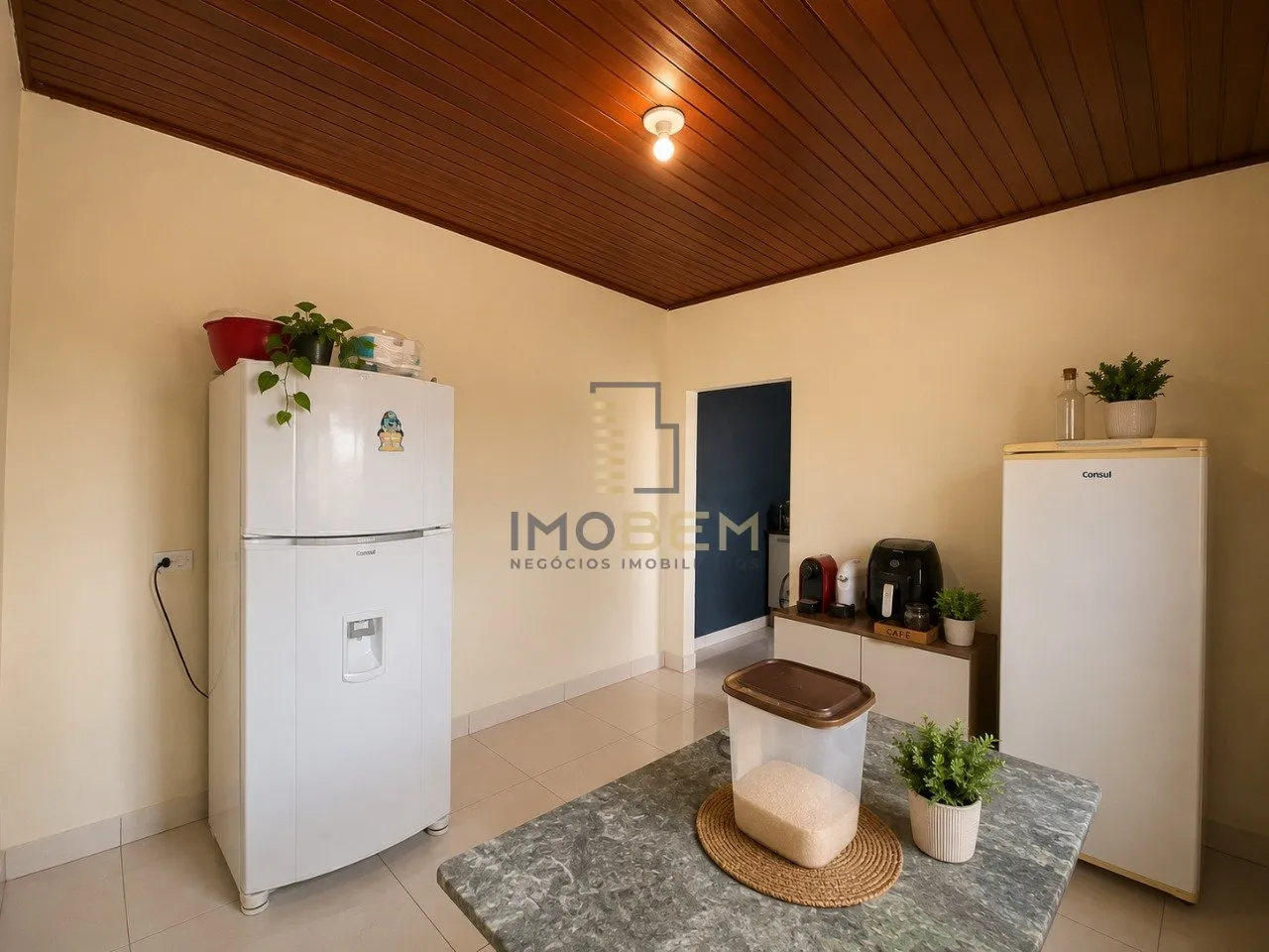 Imagem Linda casa disponível para venda no Setor Comercial de Sinop. 

Com 120 m² de área total, esta im...