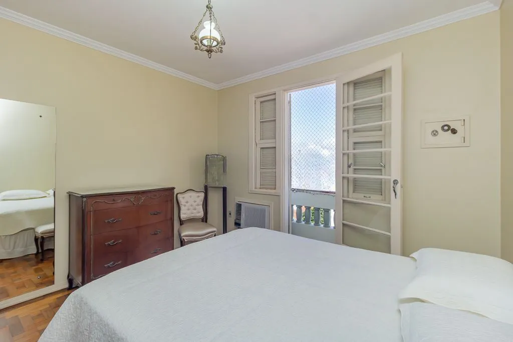 Imagem Apartamento 3 dorms à venda Rua Augusto Pestana, Santana - Porto Alegre
