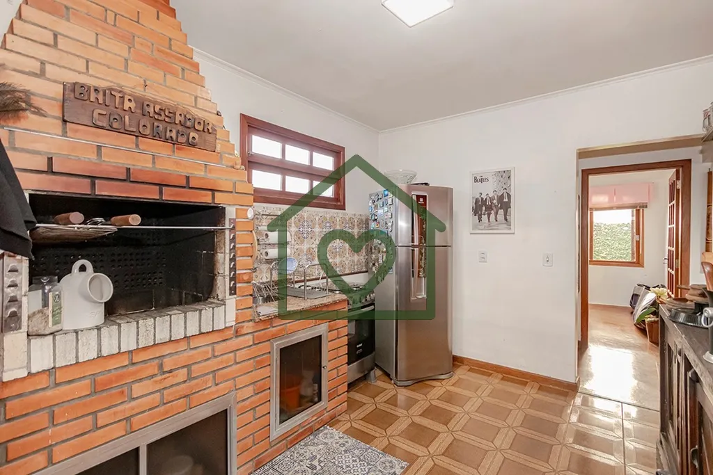 Imagem Descubra a sua nova residência de luxo nesta incrível casa à venda em Passo D'Areia, Porto Alegre...