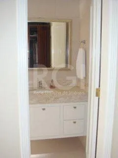Imagem Apartamento para Venda - 229.05m², 3 dormitórios, sendo 3 suites, 4 vagas - Bela Vista