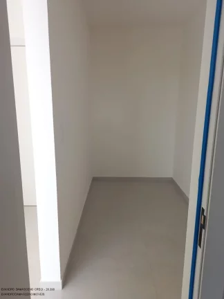 Imagem Casa de luxo em condomínio à venda em Camaçari-BA, Vila de Abrantes: 4 quartos, 4 suítes, 2 salas, 1 banheiro, 3 vagas, 148m².