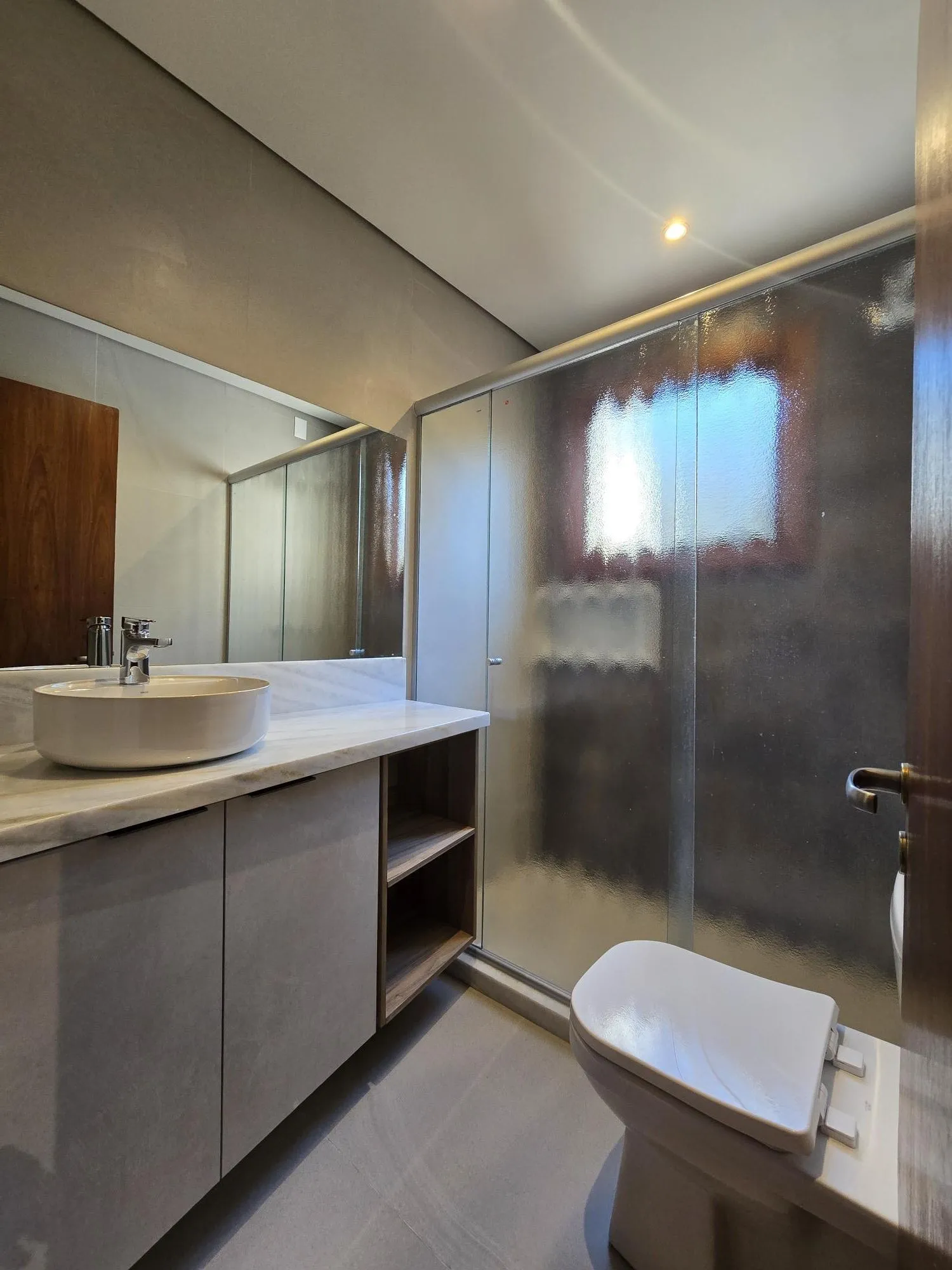 Imagem Casa em Condomínio 4 dorms à venda Avenida Taquary, Cristal - Porto Alegre