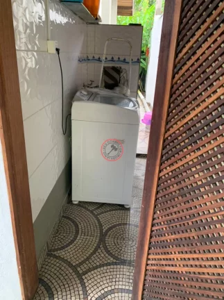 Imagem CASA A VENDA COM 3 DORMITÓRIOS, SENDO 1 SUÍTE, EM TERRENO DE 470 METROS , EM BOISSUCANGA