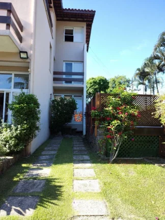 Imagem Sobrado com 3 dormitórios à venda, 158 m² por R$ 1.200.000 - Praia do Arrastão - São Sebastião/SP