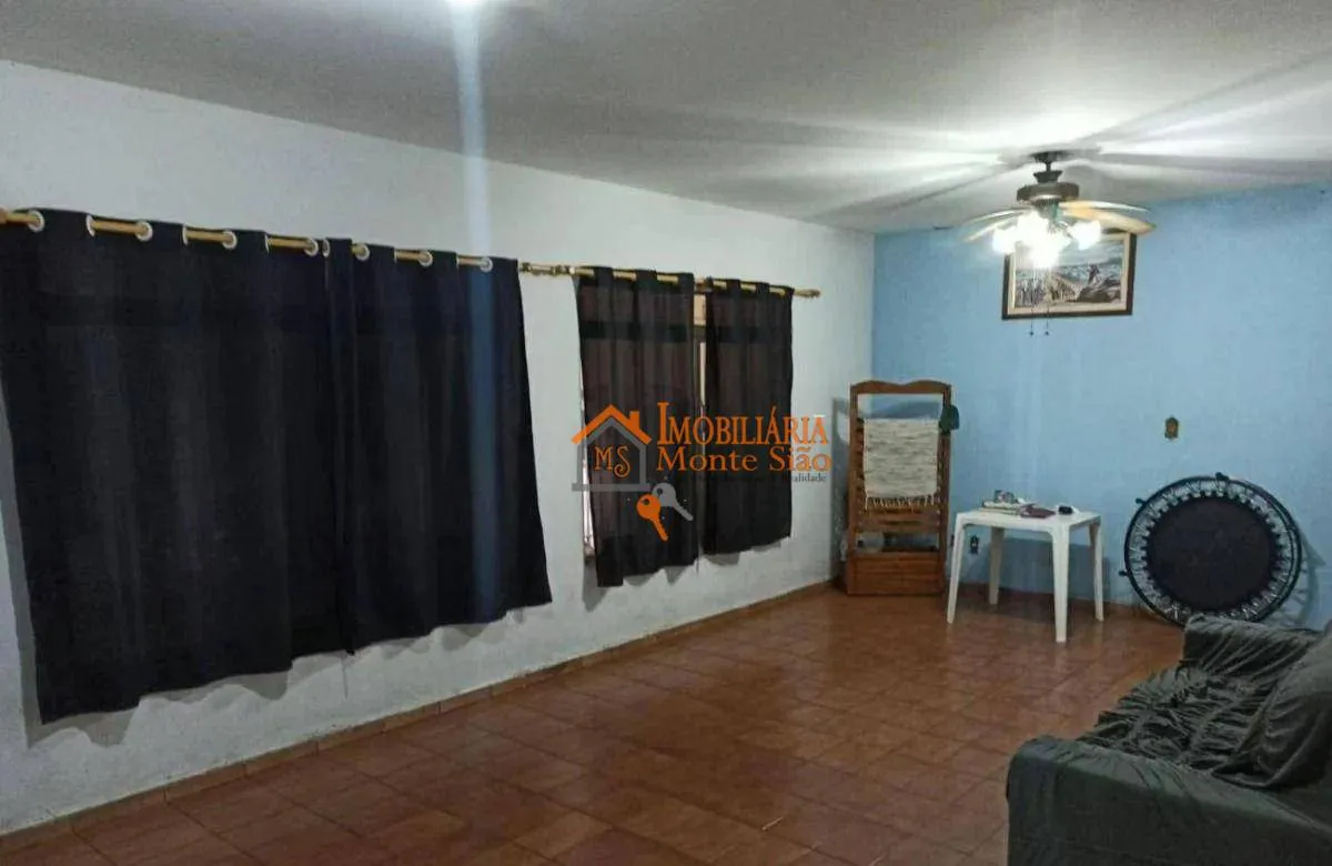 Imagem Casa com 3 dormitórios à venda, 212 m² por R$ 850.000,00 - Cidade Serodio - Guarulhos/SP