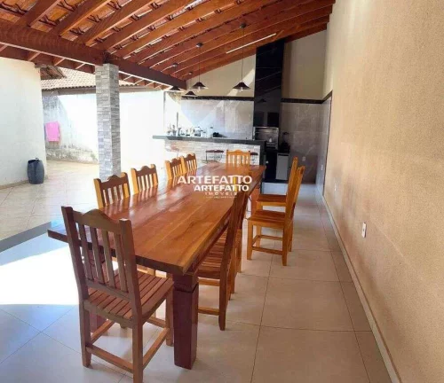 Imagem Casa à venda, Júlio Delia, com 3 quartos, 180m2