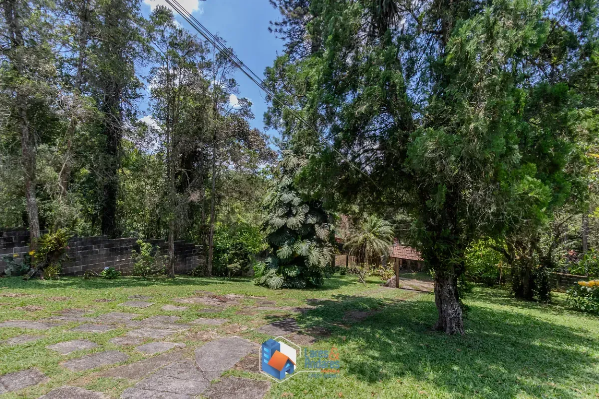 Imagem Casa para venda em Chácara Santo Hubertus com 4 quartos, 277m²