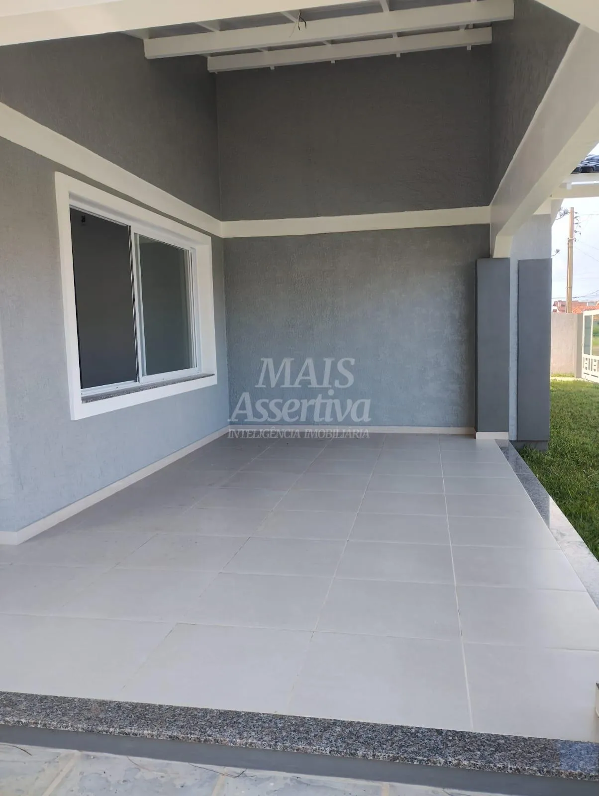Imagem Excelente casa a venda em Tramandaí - 3 dormitórios, 2 vagas de garagem