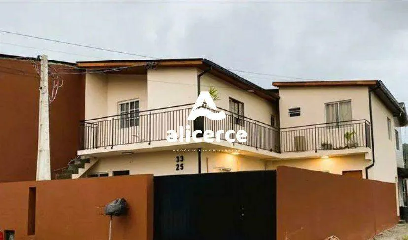 Imagem Imóvel de esquina para investimento com alta rentabilidade - Bairro Serraria, São José/SC