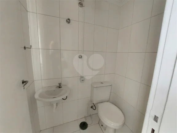 Imagem Apartamento à venda com 2 quartos, sendo 1 suíte, no condomínio Toulon, São Paulo - SP
