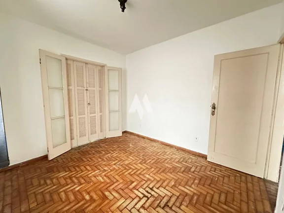 Imagem APARTAMENTO TÉRREO - VENDA - 3 DORMITÓRIOS - 1 SUÍTE - BOQUEIRÃO - SANTOS/SP