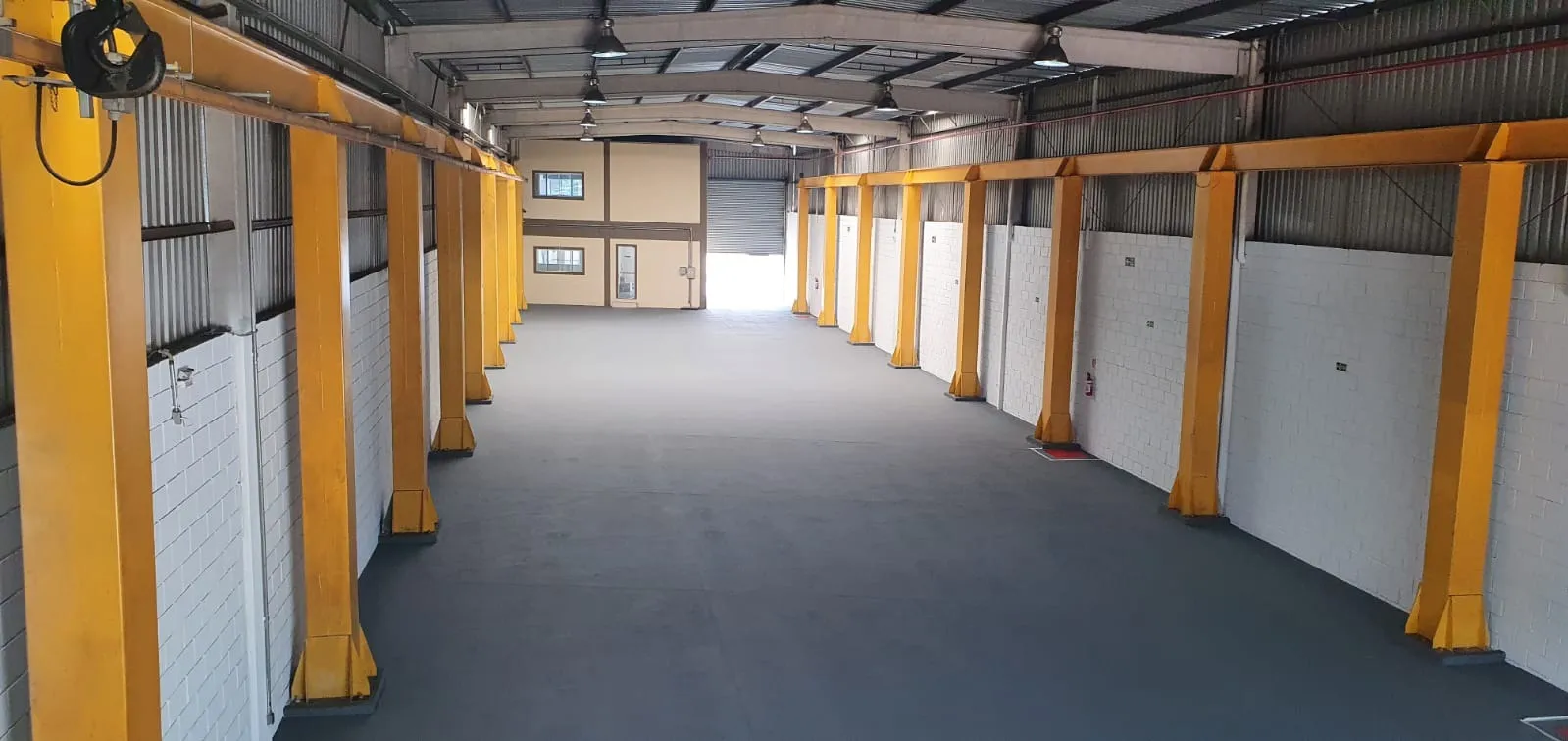 Imagem Galpão para alugar no Iporanga em Sorocaba com 1.000 m², terreno de 1.700 m² e opção de ponte rolante