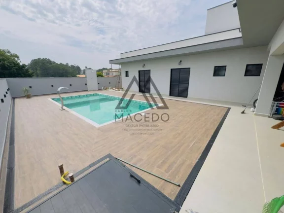 Imagem Casa Térrea com 3 suítes no Ninho Verde I - Mobiliada