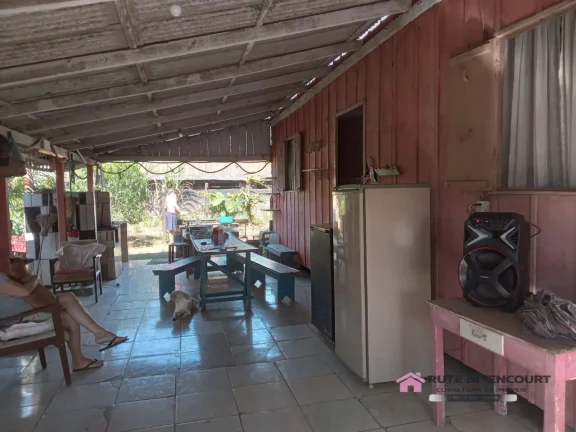 Imagem Casa de Madeira com Terreno Grande - Salinas- Balneário Barra do Sul / SC