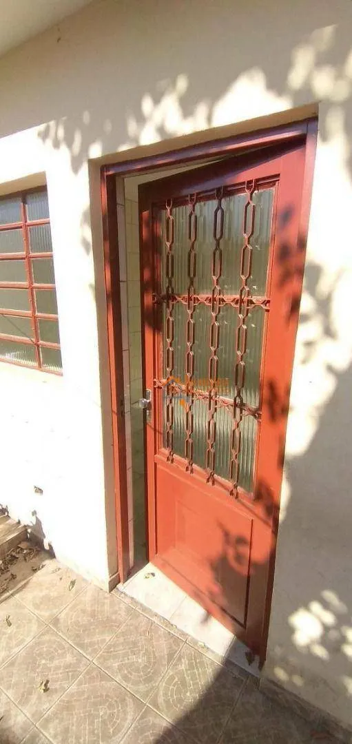 Imagem Casa com 6 dormitórios à venda, 245 m² - Jardim São Judas Tadeu - Guarulhos/SP