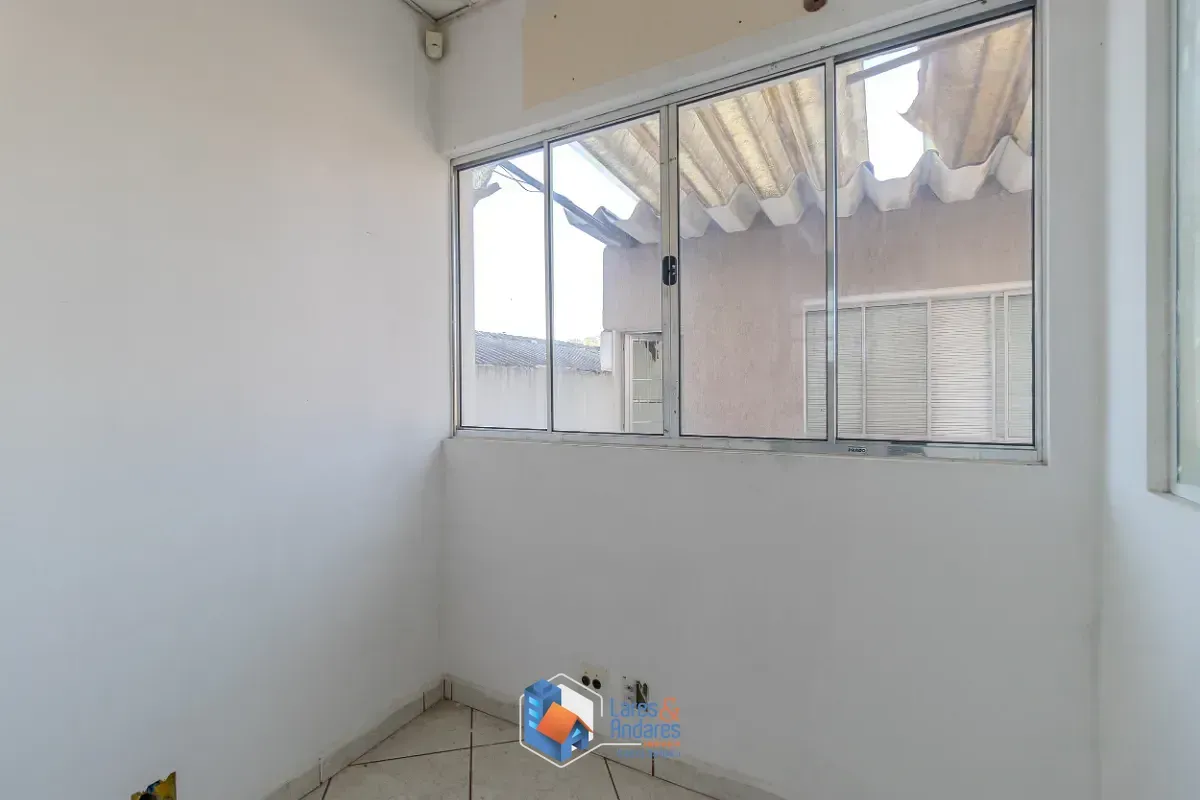 Imagem Casa para venda em Vila Ema com 7 quartos, sendo 1 suíte, 450m²