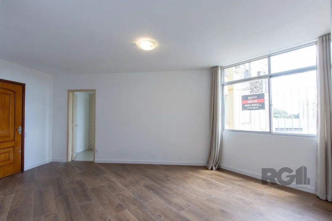 Imagem Apartamento de 2 Dormitórios com Vaga Coberta no Conjunto Residencial Santos Dumont