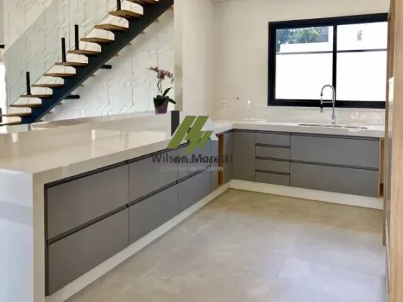 Imagem Linda Casa em Condomínio à venda em Jundiaí/SP