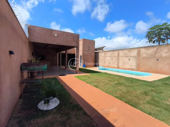 Imagem Casa para venda em Campo Grande-MS: 1 suite, 3 banheiros, 2 vagas, 119,88 m² na Vila Nasser!
