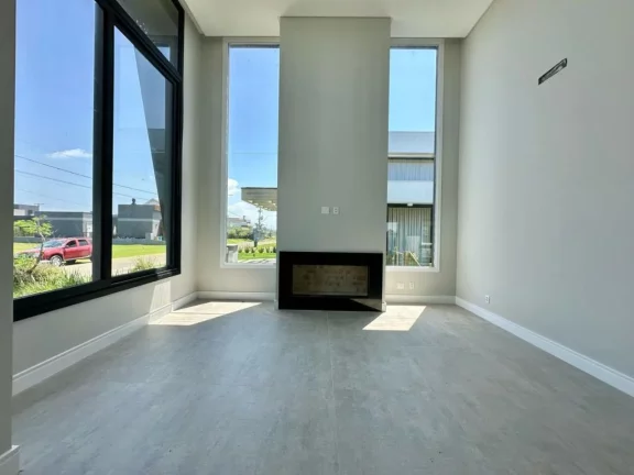 Imagem Casa em Condominio 4 Dormitórios - Bairro Araçá