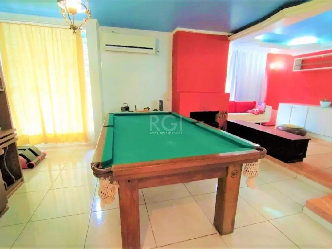 Imagem Casa para Venda - 150m², 4 dormitórios, sendo 3 suites, 2 vagas - Jardim Verde