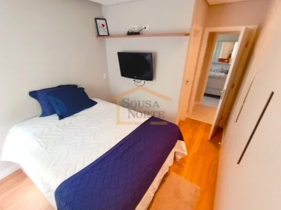 Imagem Apartamento com 93m², 3 dormitórios, sendo 1 suíte, 2 banheiros. Possui cozinha com armários emb...