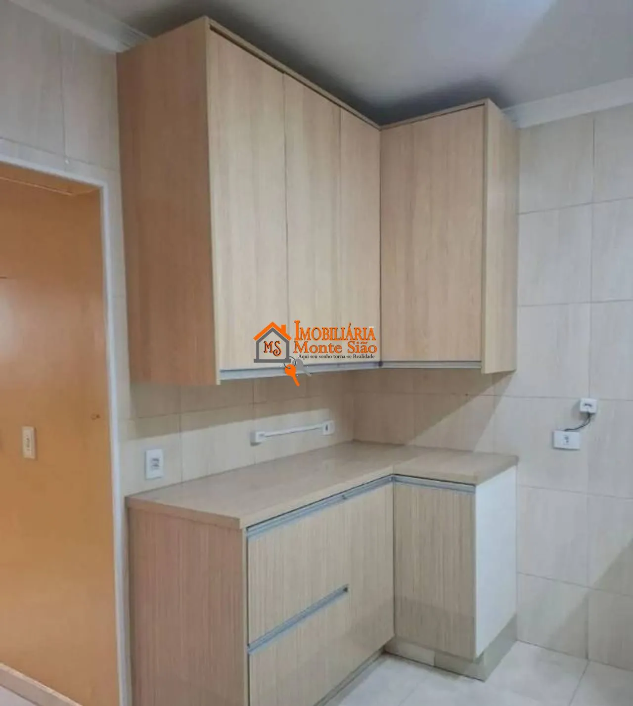 Imagem Sobrado com 3 dormitórios à venda, 100 m² por R$ 550.000,00 - Jardim Vila Galvão - Guarulhos/SP